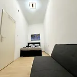 Family Apartment Kl10