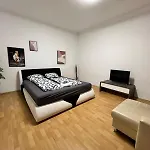 Sweet 1Br Apartment, Enkplatz U3 15Min To Center