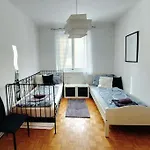 Modern 3 Bedroom Apartment Vienna