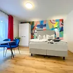 Grosszuegige Wohnung Mit Terrasse