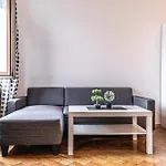 Lovely 1Br Apt. Near Akh Hospital