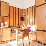 Friendly 4Br Shared Apt- Near Downtown
