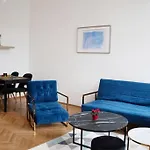 Tiberius Apartment I Levestate