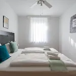 1Br Haven With Swift City Access By Hm