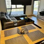 Brand New Apartment, Top Location-Near Vic/Danube