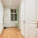 Designer Apartment In The City Center
