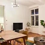 Designer Apartment In The City Center
