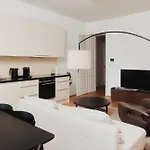 Stylish Designer Apartment At The Center Of Vienna Naschmarkt