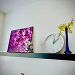 Rove At Citygate - Exclusive Apartment Above City Gate Shopping Center, Vienna With Metro Access