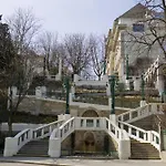 Hotel Boltzmann