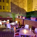 Hotel Boltzmann