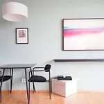 Exquisite Studio With Rooftop Pool