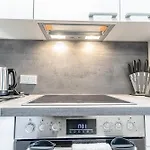 Charming 1Br, Steps From Reumannplatz U1
