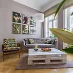 Apartment Vienna Your Home Abroad