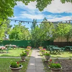 Garten- Und Kunsthotel Gabriel City