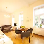 Hoheschule Apartment Levade