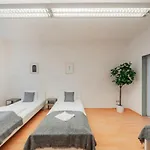Souterrain Apartment