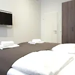 Viva La Vienna Apartments