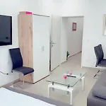 King Studio 3P Wl