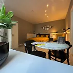 Urban-Elegance Silent-Garden