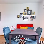 Eddie\'S Design Apartments