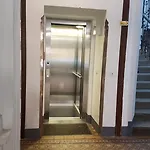 Gorgeous Viennese Apartment 10 Min To City Center