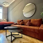 Spacious Living I Luxury Design