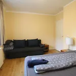 Tripel Room In Floridsdorf Area