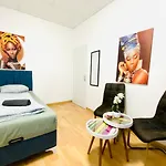 Comfortable Room In The 23Rd District Of Vienna Fr3