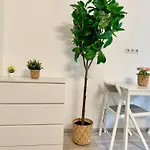 Stylish Schoenbrunn Apartments - Free Underground Parking