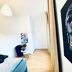 Cozy Room In The 23Rd District Of Vienna Fr5