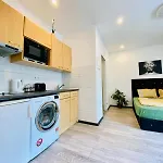 Cute 1Br Apt - 10 Mins Walk From Downtown
