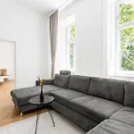 Stilvolle 2 Zimmer Apartment Im Wiener Altbaustil Nahe Donaukanal