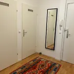 Apartment Mit Logia Und Kleinen Garten In Zentraler Lage 2