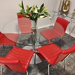 Central Vienna Apartment With Unique 40M2 City Garden & Self Check In