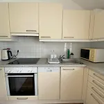 Luxury Penthouse Near Metro, Train Station And 15 Mins Center