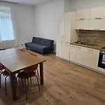 Gardenloft No2