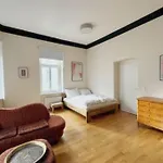 Neue, Gross & Gemuetliche Wohnung Mit Toller Anbindung