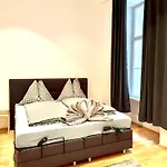 Opera Vienna Apartment 145 M2