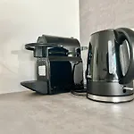 Brand New Central & Modern Apartment