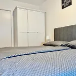 Brand New Central & Modern Apartment