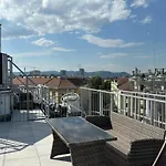 Feelhome-Dachterrasse-4 Gaeste-Wifi