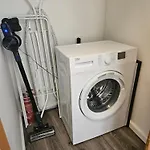 Affordable Suite In Vienna\'S Hotpoint