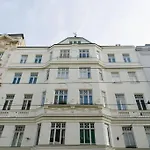 Classy Apt In Josefstadt Perfect For 4-6