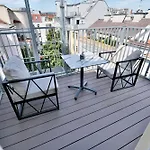 Vienna Lotus Apartments