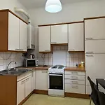 Ganzen Unterkunft In 1100 Wien A