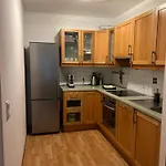 Apartment Mit Logia Und Kleinen Garten In Zentraler Lage 2