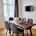 Neulerchenfelder City Apartment Vienna