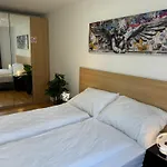 Apartment Fuer 3 Beim Westbahnhof