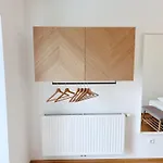Brunnenmarkt Balcony Apartment